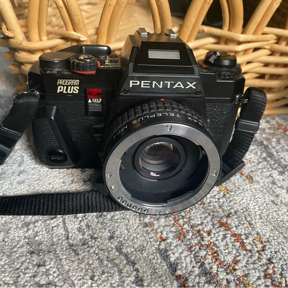 Pentax program plus black- camera